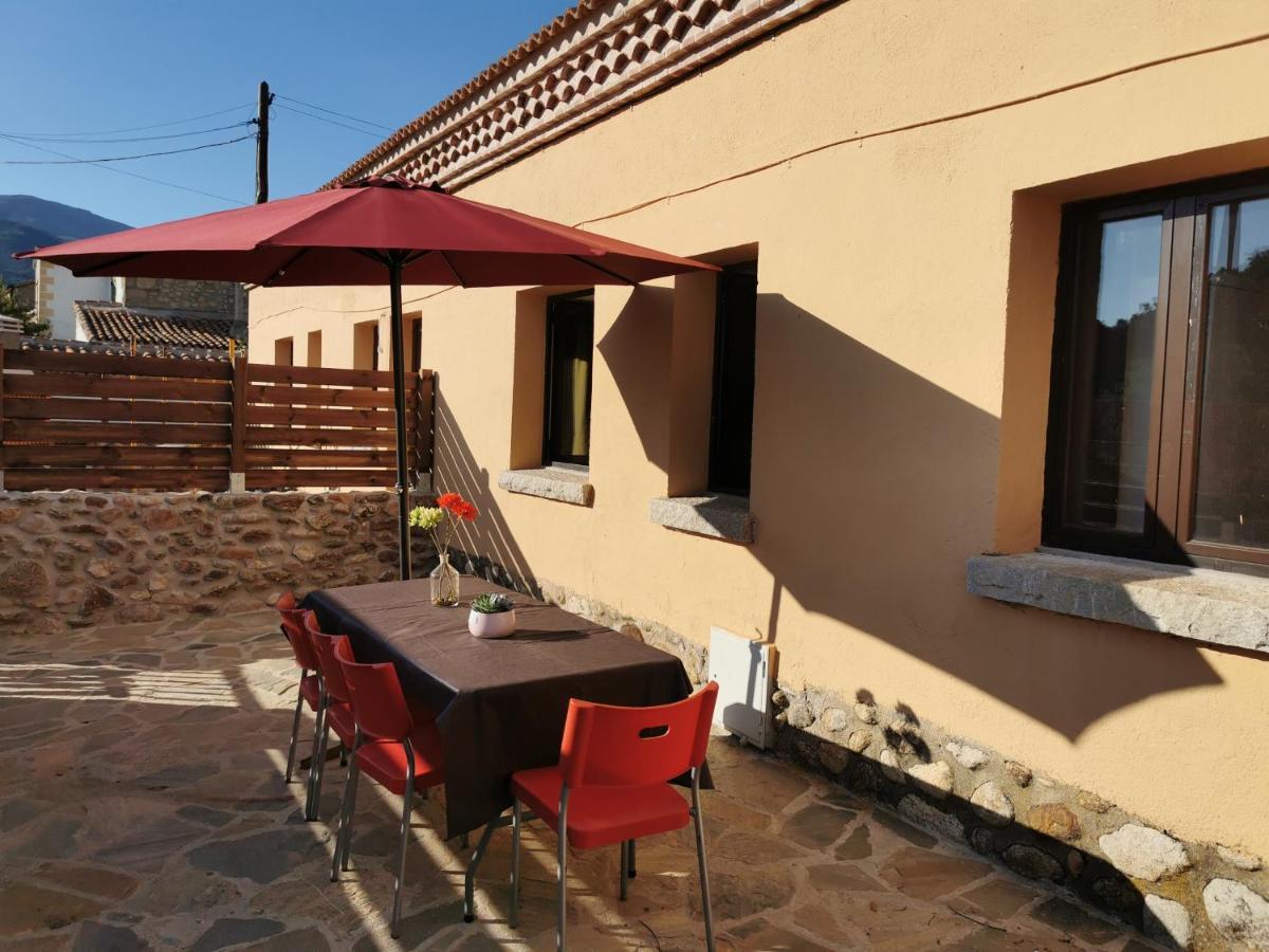 Casitas Pinilla Del Valle Exterior photo